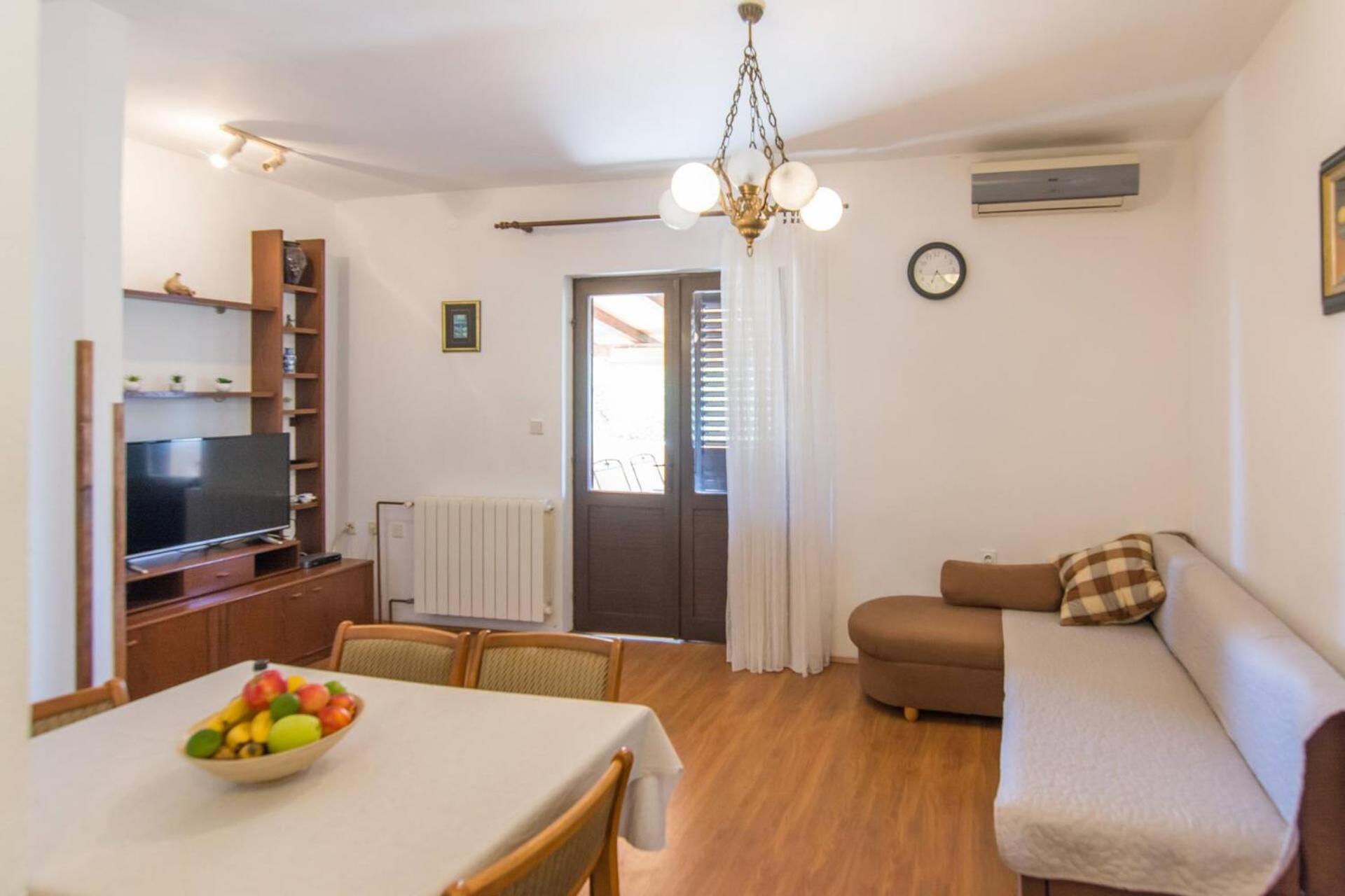 Apartments Kreso Biograd Na Moru Exterior photo