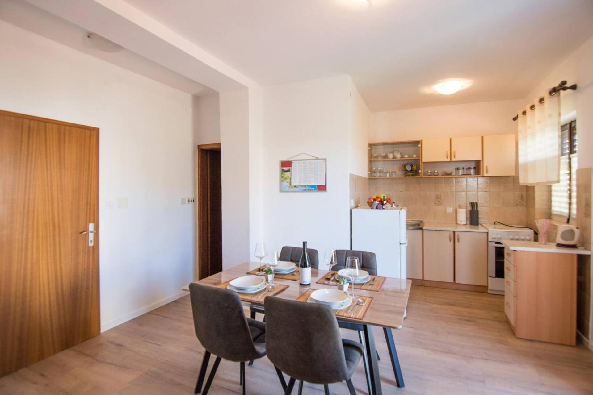 Apartments Kreso Biograd Na Moru Exterior photo